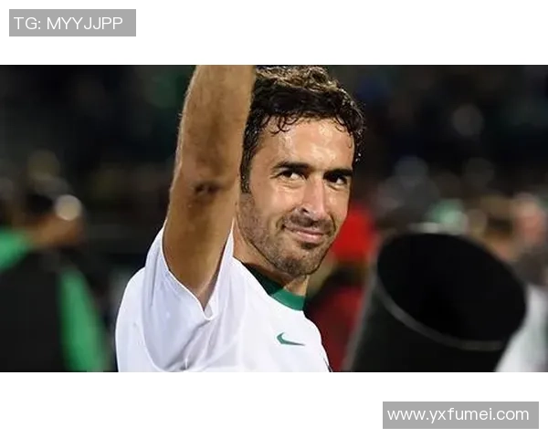 足球巨星风采:盘点当今最具影响力的俱乐部球员及其传奇表现